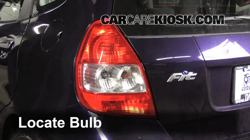2008 Honda Fit 1.5L 4 Cyl. Lights Tail Light (replace bulb)